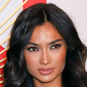 Kelly Gale Headshot 3 of 5