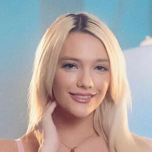 Kenna James Headshot 4 of 9