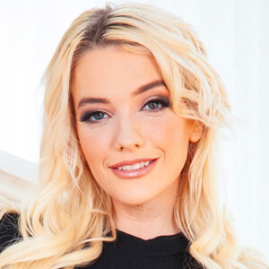 Kenna James Headshot 9 of 9