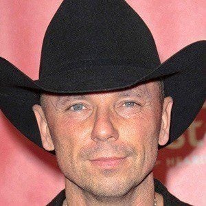 Kenny Chesney at age 44