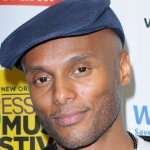 Kenny Lattimore Headshot 3 of 6