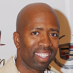 Kenny Smith Headshot 9 of 10