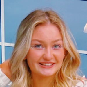 Kenzie Yolles Headshot 3 of 11