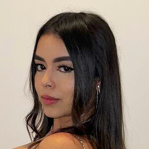Kerry Rojas Headshot 2 of 8