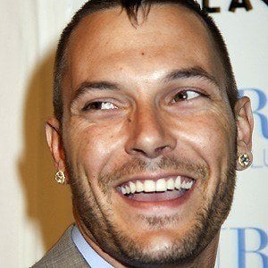 Kevin Federline Headshot 4 of 10