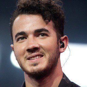 Kevin Jonas - Bio, Family, Trivia | Famous Birthdays