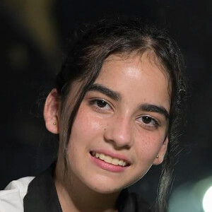 Khushi Narula Headshot 2 of 4