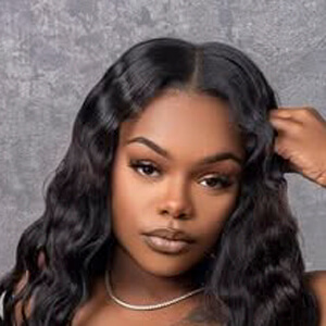 Kiaya Elliott Headshot 5 of 6