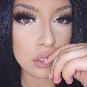 KiisBeauty Headshot 4 of 4