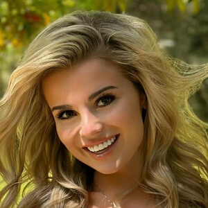 Kila Johnson Headshot 4 of 7