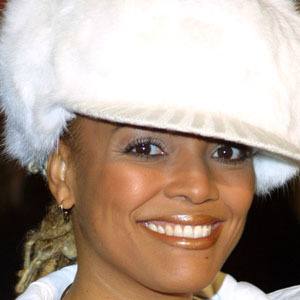 Kim Fields at age 33