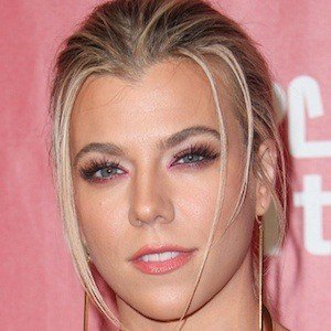 Kimberly Perry at age 32