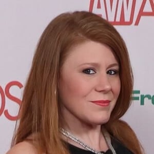 kimswallowsofficial Headshot 6 of 6