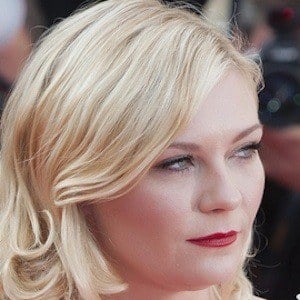 Kirsten Dunst at age 28