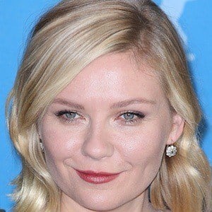 Kirsten Dunst Headshot 9 of 10