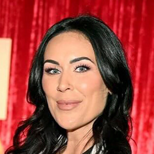 Kirsten Martell Headshot 2 of 3