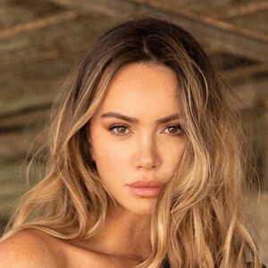 Ksenia Tarantul Headshot 3 of 6