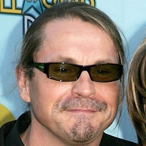Kurt Sutter - Bio, Family, Trivia | Famous Birthdays