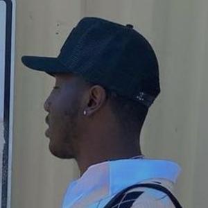 kwavyy Headshot 8 of 10