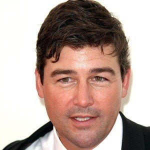 Kyle Chandler Headshot 5 of 9