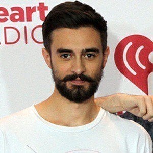 Kyle Simmons Headshot 2 of 7