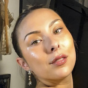 Kyra Gallego Headshot 5 of 10