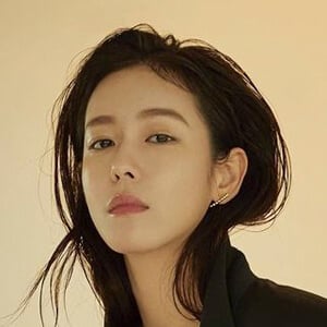 Kyung Soo-jin Headshot 4 of 6