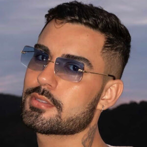 Léo Borges Headshot 2 of 3