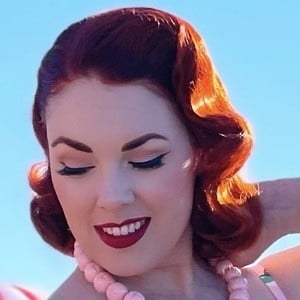 Laci Fay Headshot 2 of 10