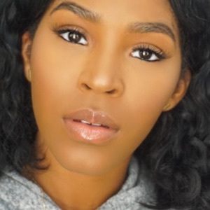LakiaStar Headshot 7 of 10