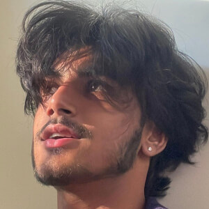 Lakshya Suri Headshot 10 of 10