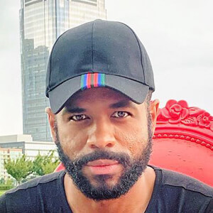 Lamar Dawson at age 33