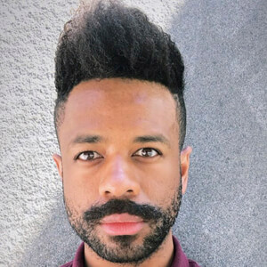 Lamar Dawson at age 32