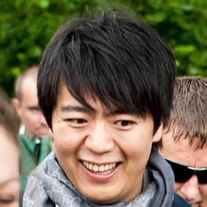 Lang Lang Headshot 8 of 8