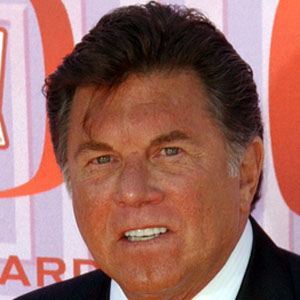 Larry Manetti - Bio, Family, Trivia | Famous Birthdays