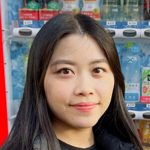 Late Night Anna Headshot 3 of 6