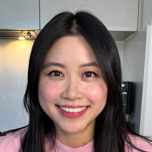 Late Night Anna Headshot 5 of 6