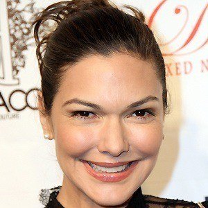 Laura Harring - Bio, Family, Trivia | Famous Birthdays