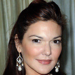 Laura Harring - Bio, Family, Trivia | Famous Birthdays