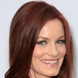 Laura Leighton Headshot 10 of 10