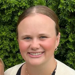 Laura Lucks Headshot 5 of 5