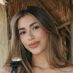 Laura Montenegro Headshot 2 of 9