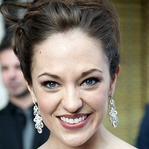 Laura Osnes Headshot 7 of 10