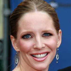 Lauralee Bell - Bio, Family, Trivia | Famous Birthdays