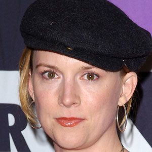 Laurel Holloman - Bio, Family, Trivia | Famous Birthdays