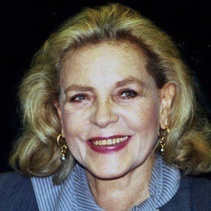 Lauren Bacall Headshot 10 of 10