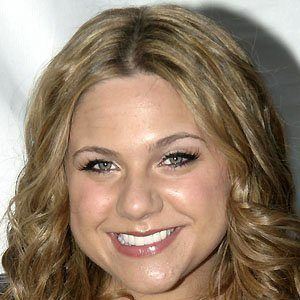 Lauren Collins Headshot 5 of 6