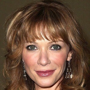 Lauren Holly Headshot 6 of 10