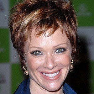 Lauren Holly at age 43