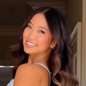 Lauren Kim Headshot 2 of 2
